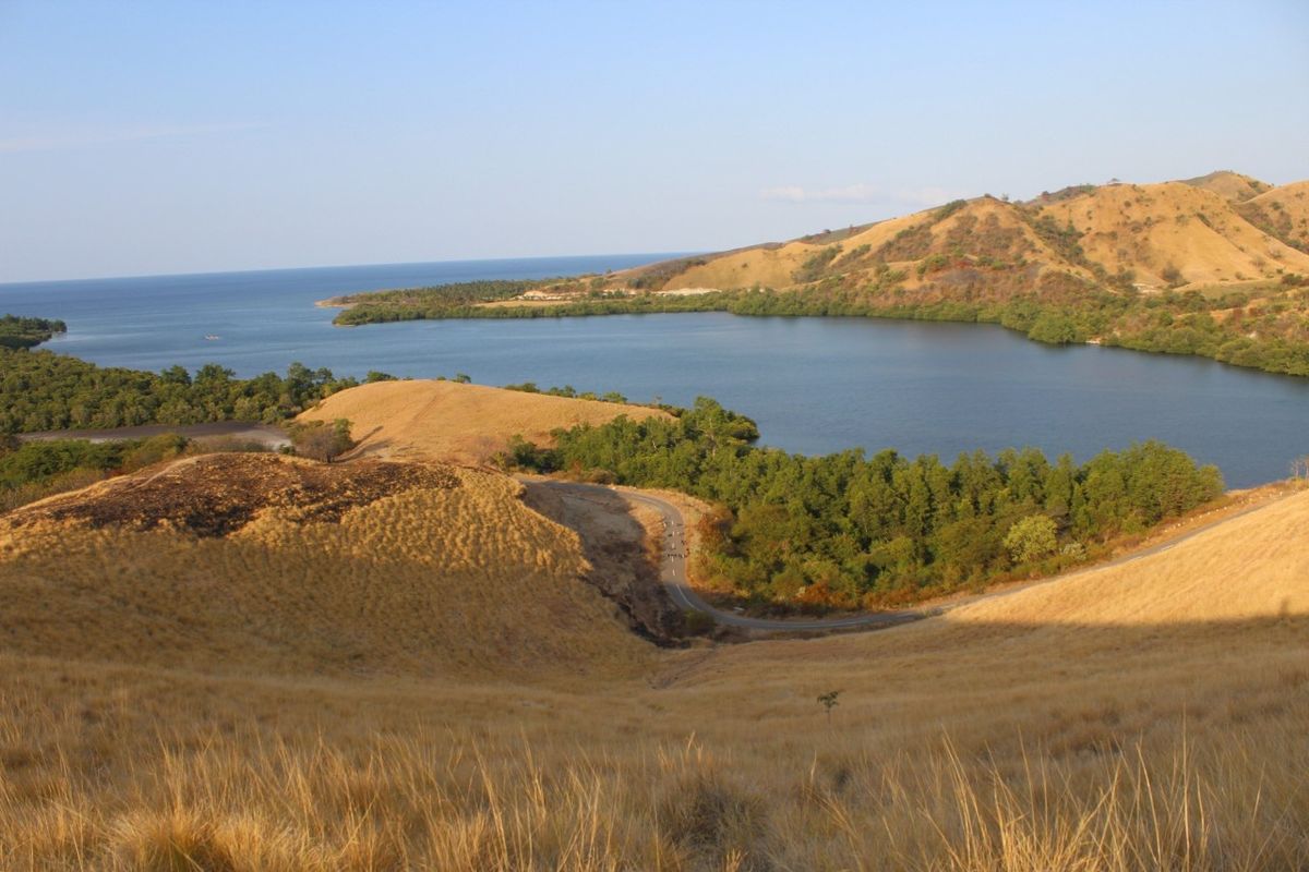 Komodo boat trip to Pota Manggarai